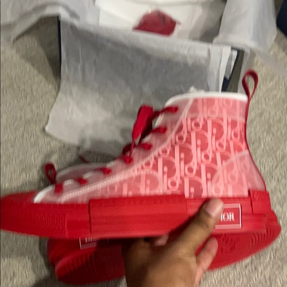 Like new Red Christian Dior b23 in size 43 - Picture 3 of 10